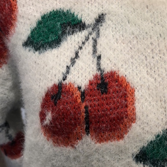 Shrinking violet sweater cherry white fluffy soft SZ  XS - Picture 3 of 9